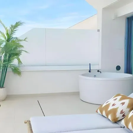 شقة Sea View Luxury Penthouse Deveses