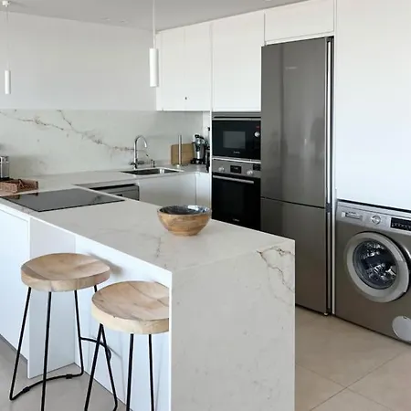 شقة Sea View Luxury Penthouse Deveses *